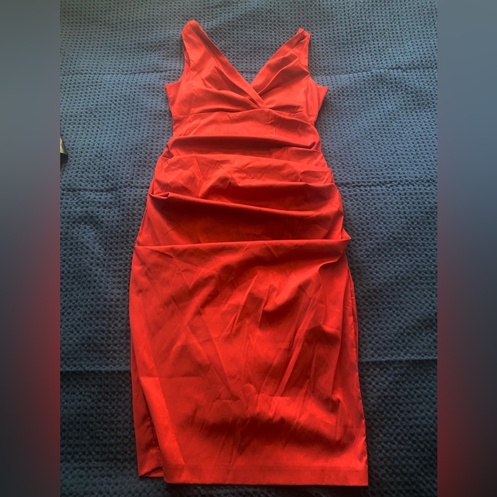Le Chateau Vibrant Red Midi Dress
